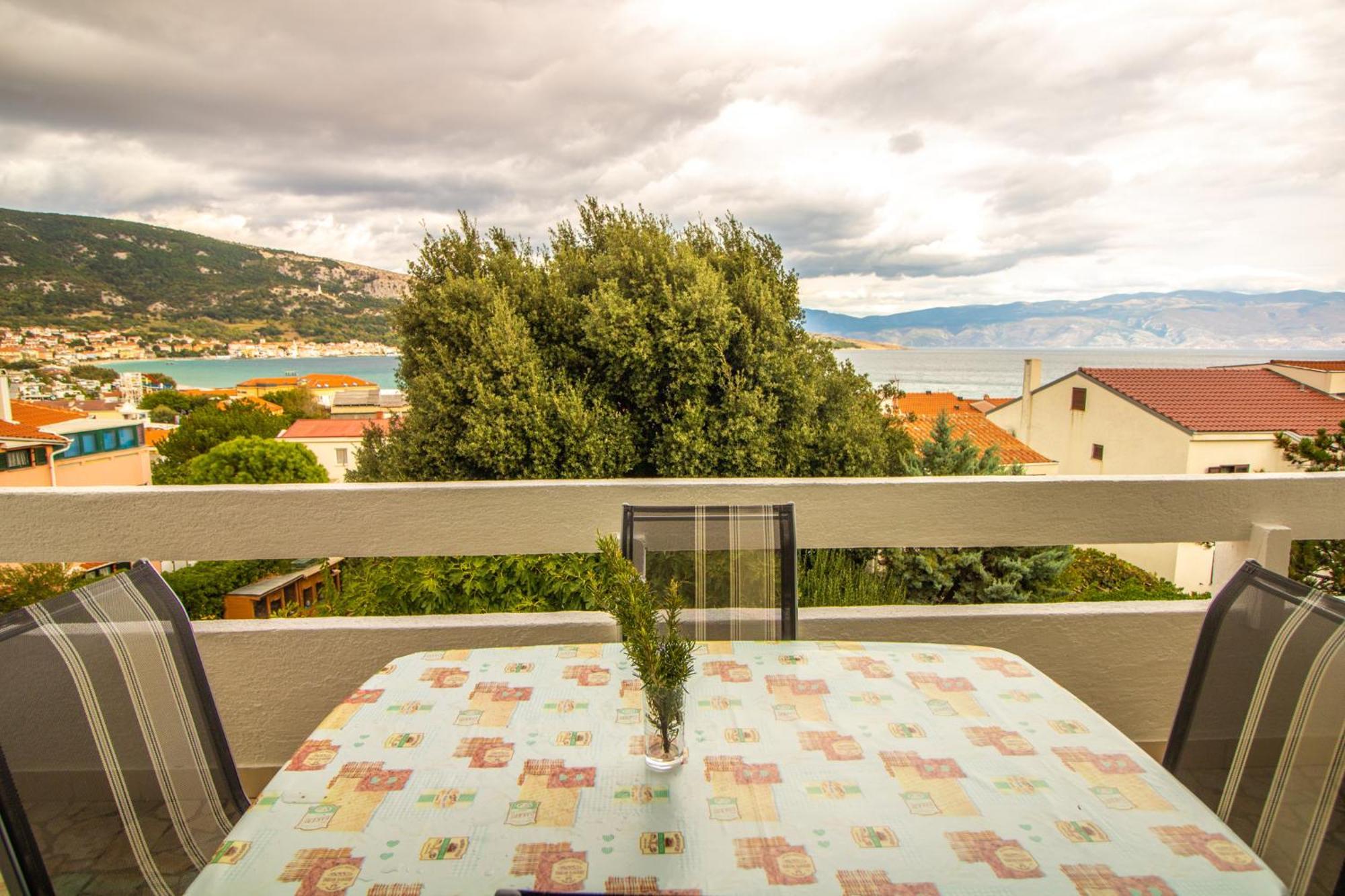 Renata Apartment With A View Baška Eksteriør billede